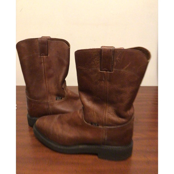 JUSTIN BOOT WITH OIL RESISTANT SOLE SZ 9 1/2 D - Picture 5 of 11